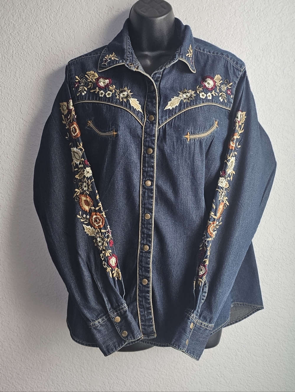 Embroidered Western Denim Shirt L Floral Pearl Snap Cowgirl Ranch Boho